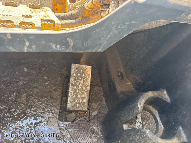 image for item ET7396 2014 John Deere 327E Skid steer