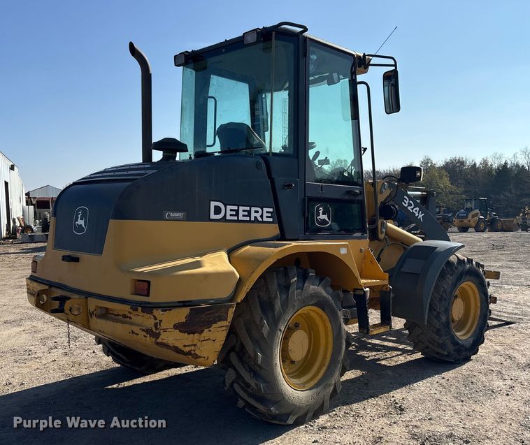 image for item ET7397 2017 John Deere 324K wheel loader