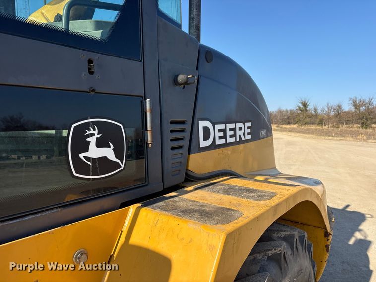 image for item ET7397 2017 John Deere 324K wheel loader