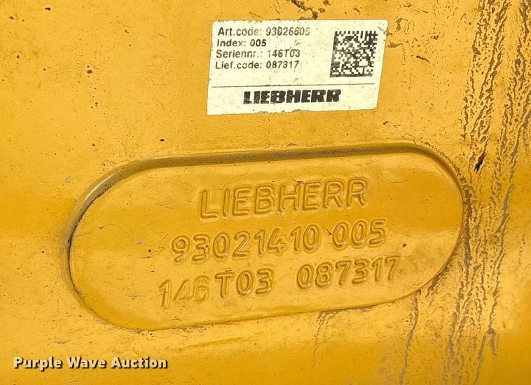 image for item ET7397 2017 John Deere 324K wheel loader