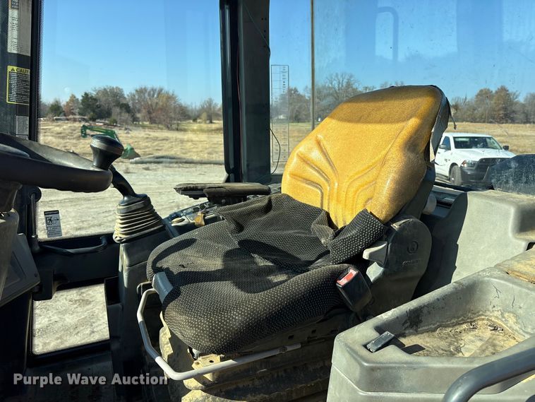 image for item ET7397 2017 John Deere 324K wheel loader