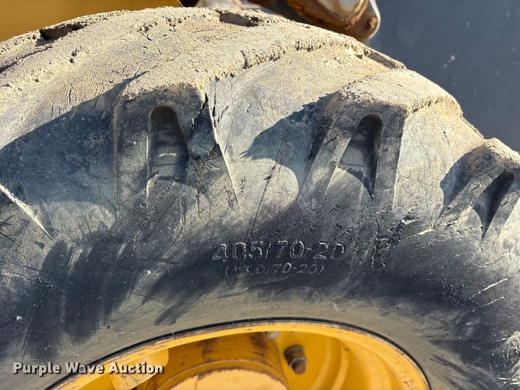 image for item ET7397 2017 John Deere 324K wheel loader