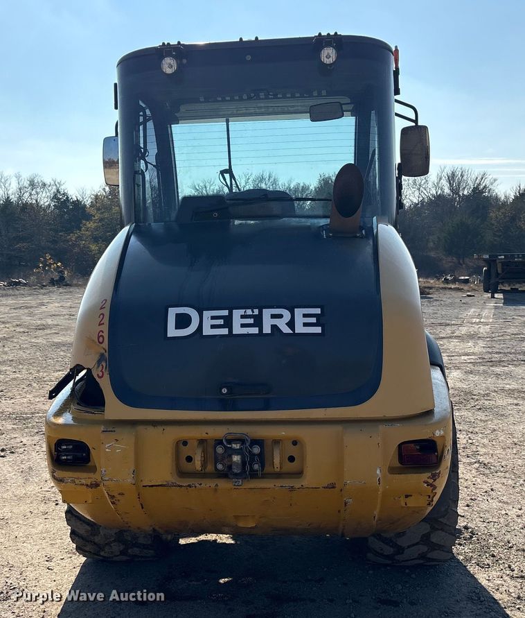 image for item ET7398 2019 John Deere 304L wheel loader