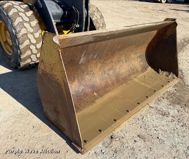 image for item ET7398 2019 John Deere 304L wheel loader