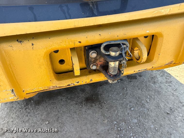 image for item ET7398 2019 John Deere 304L wheel loader