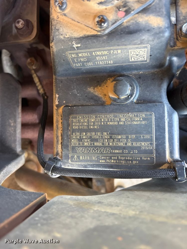 image for item ET7398 2019 John Deere 304L wheel loader