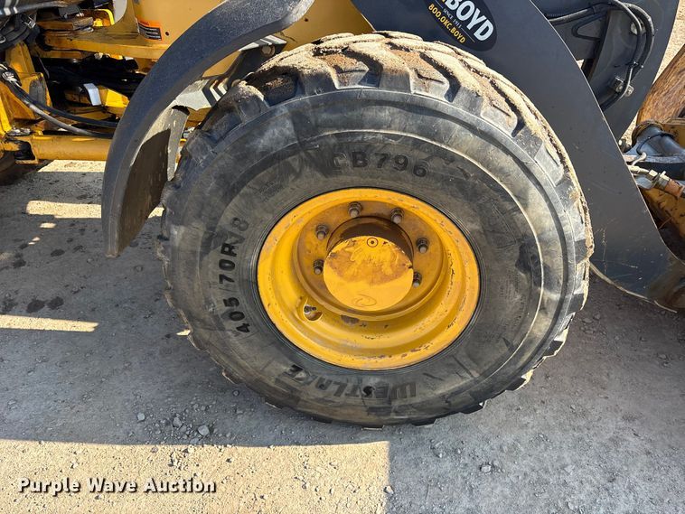 image for item ET7398 2019 John Deere 304L wheel loader