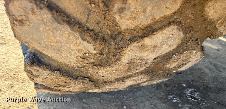 image for item ET7398 2019 John Deere 304L wheel loader