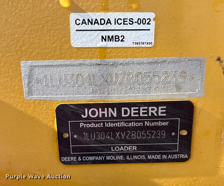 image for item ET7398 2019 John Deere 304L wheel loader