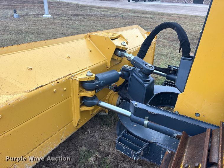 image for item ET7399 2021 John Deere 450K LGP dozer