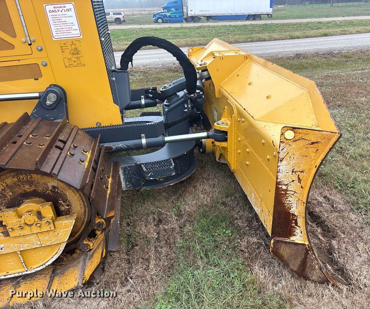 image for item ET7399 2021 John Deere 450K LGP dozer