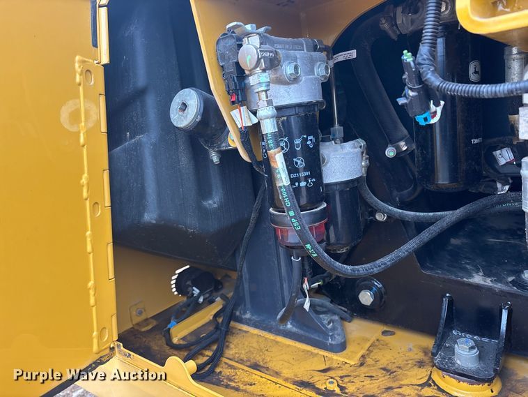 image for item ET7399 2021 John Deere 450K LGP dozer