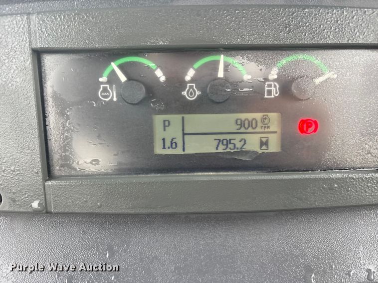 image for item ET7399 2021 John Deere 450K LGP dozer