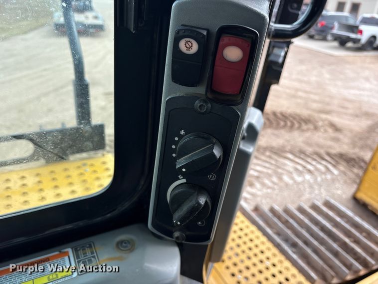 image for item ET7400 2018 Caterpillar D6T XW dozer