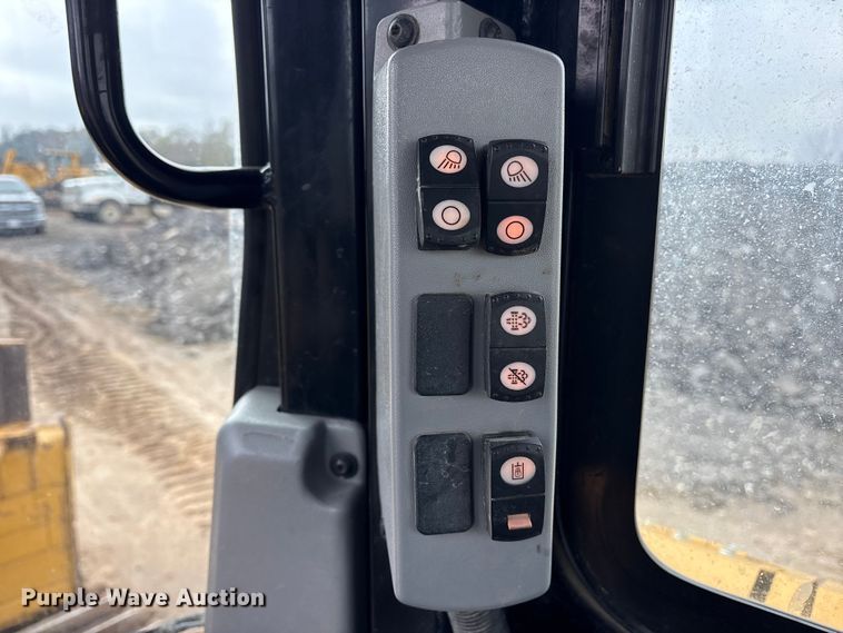 image for item ET7400 2018 Caterpillar D6T XW dozer