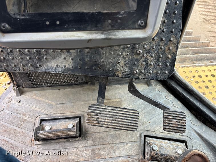 image for item ET7400 2018 Caterpillar D6T XW dozer