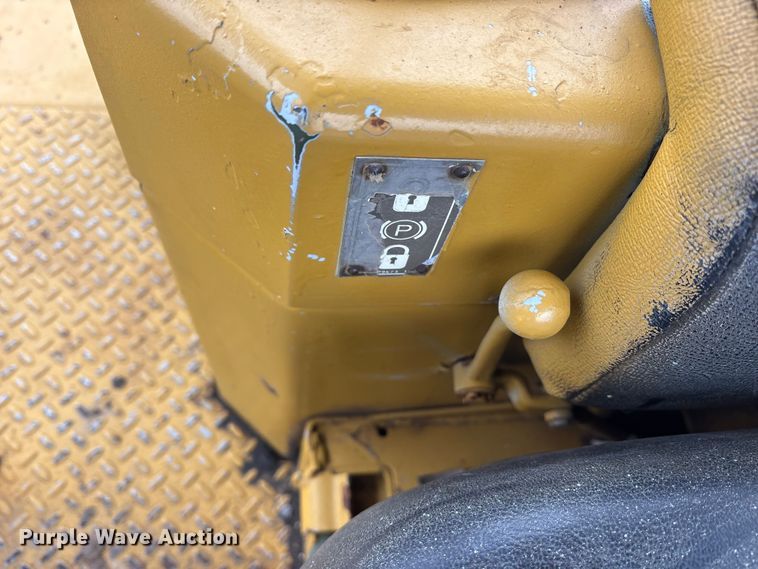image for item ET7401 1989 Caterpillar D7G dozer