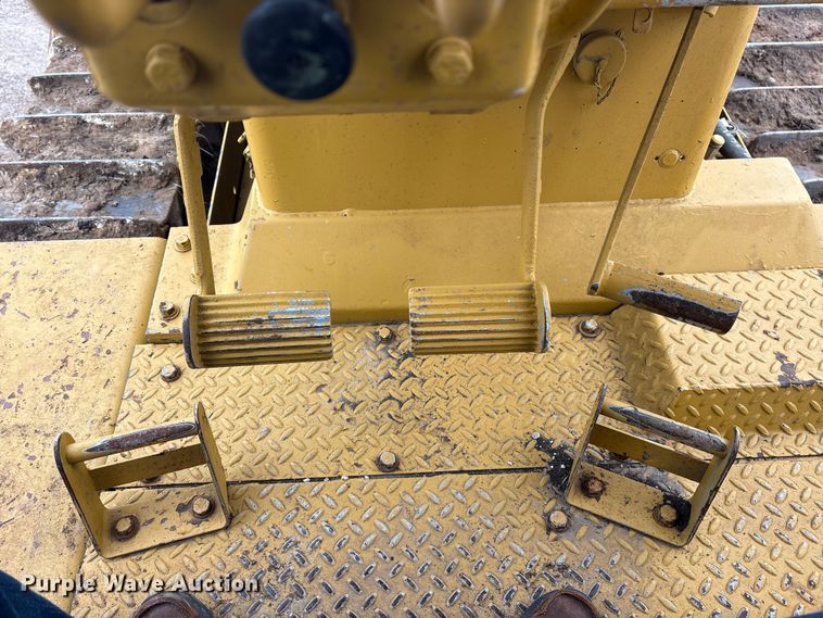 image for item ET7401 1989 Caterpillar D7G dozer