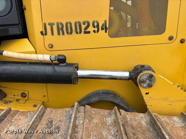 image for item ET7402 2016 Caterpillar D6K2 LGP dozer