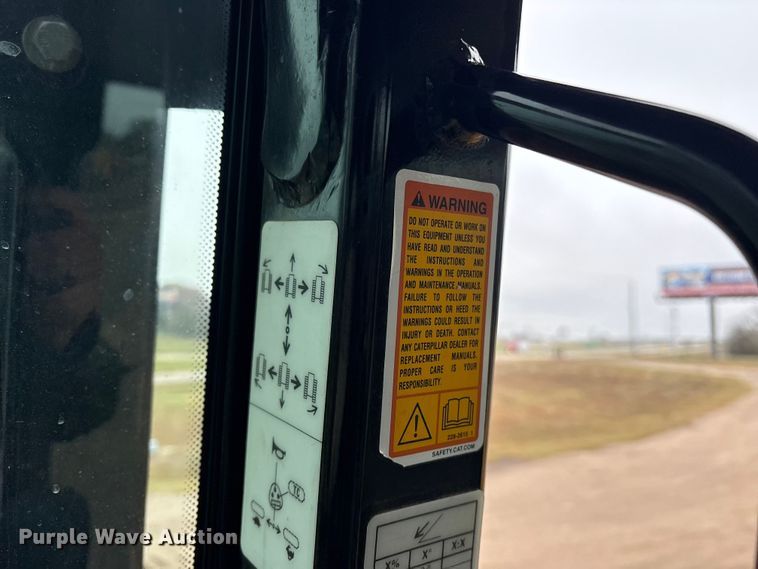 image for item ET7402 2016 Caterpillar D6K2 LGP dozer