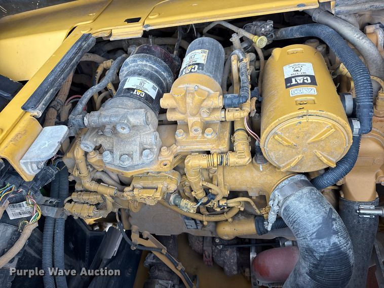 image for item ET7402 2016 Caterpillar D6K2 LGP dozer