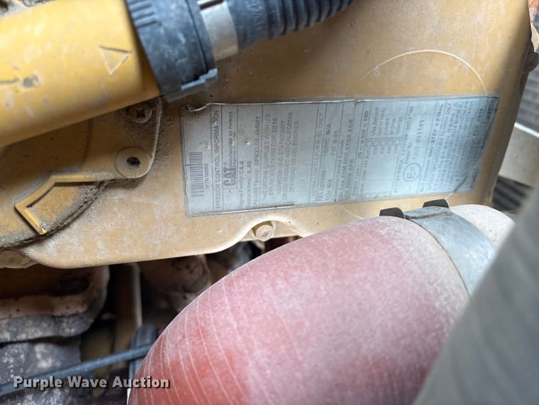 image for item ET7402 2016 Caterpillar D6K2 LGP dozer