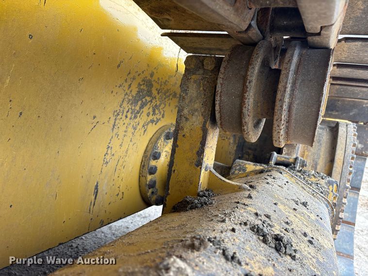 image for item ET7402 2016 Caterpillar D6K2 LGP dozer