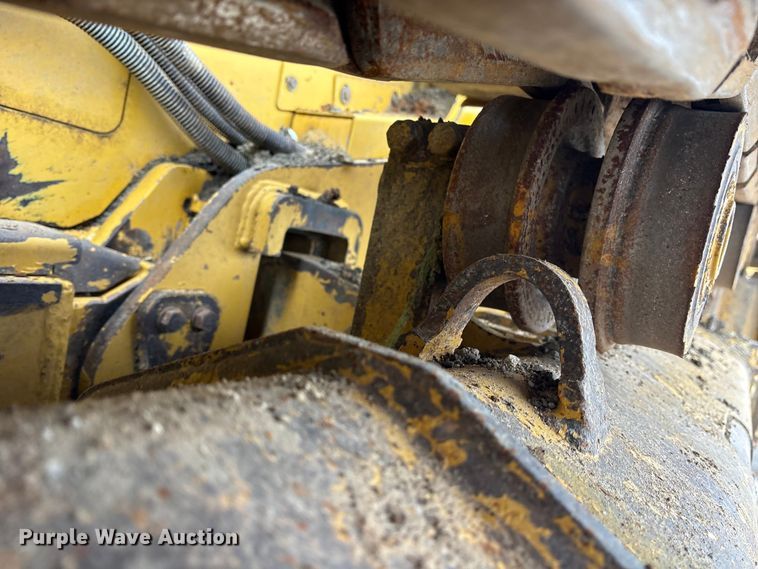 image for item ET7402 2016 Caterpillar D6K2 LGP dozer