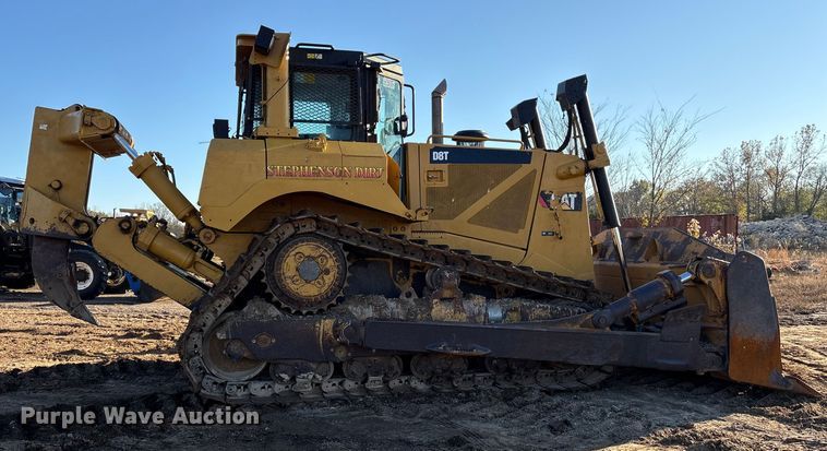 image for item ET7406 2010 Caterpillar D8T dozer