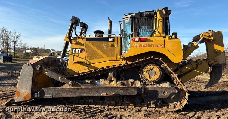 image for item ET7406 2010 Caterpillar D8T dozer