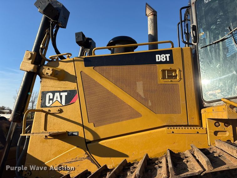 image for item ET7406 2010 Caterpillar D8T dozer