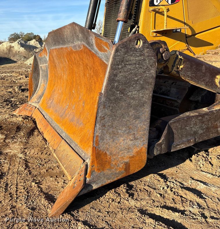 image for item ET7406 2010 Caterpillar D8T dozer