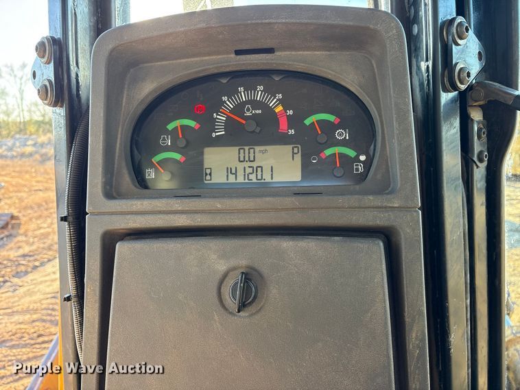 image for item ET7406 2010 Caterpillar D8T dozer