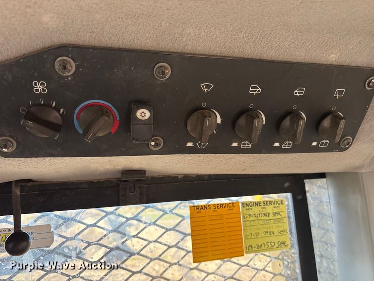 image for item ET7406 2010 Caterpillar D8T dozer