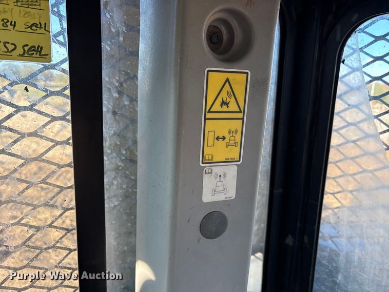 image for item ET7406 2010 Caterpillar D8T dozer