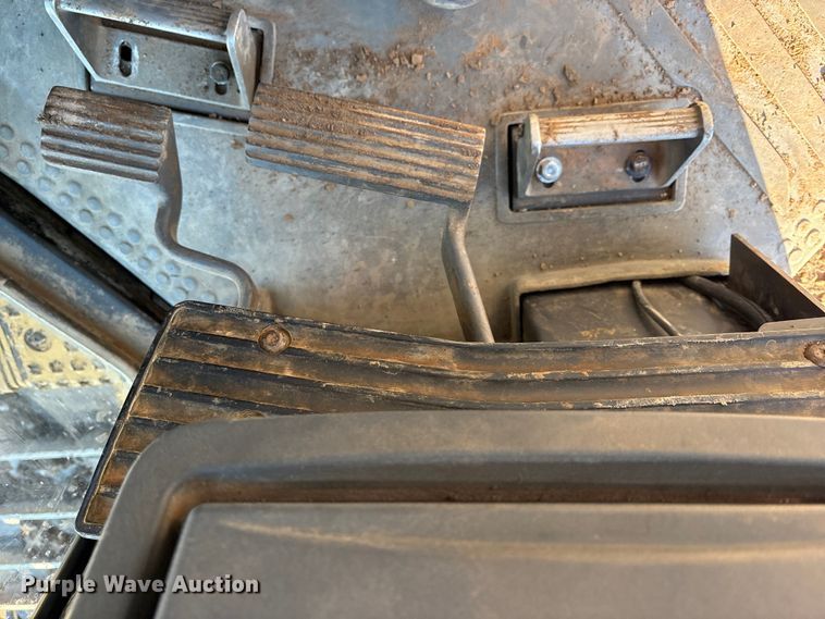 image for item ET7406 2010 Caterpillar D8T dozer