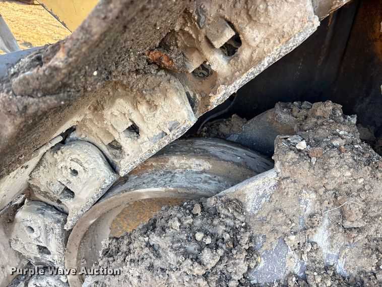 image for item ET7406 2010 Caterpillar D8T dozer