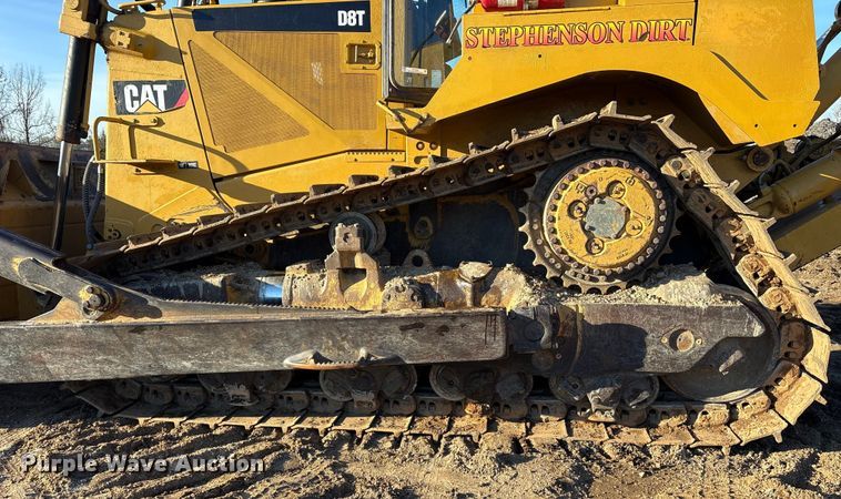 image for item ET7406 2010 Caterpillar D8T dozer