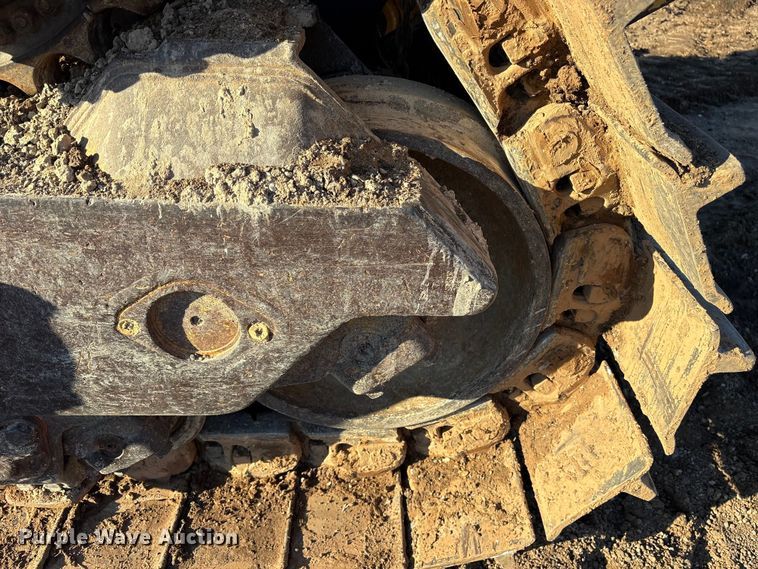 image for item ET7406 2010 Caterpillar D8T dozer