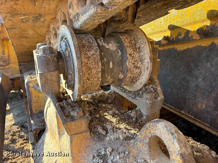 image for item ET7406 2010 Caterpillar D8T dozer
