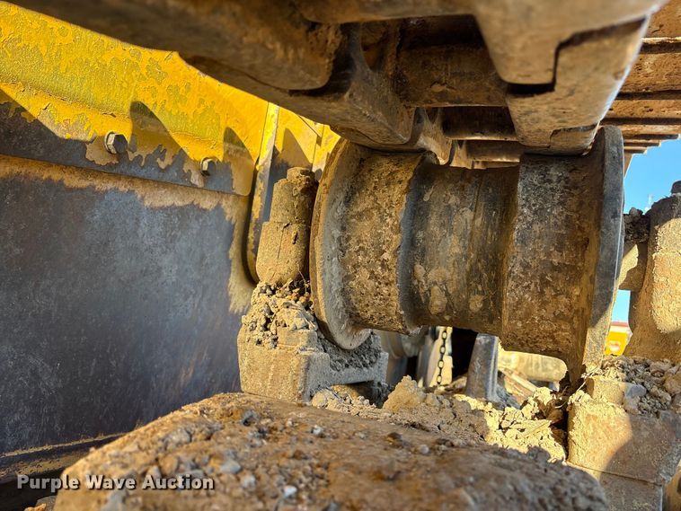 image for item ET7406 2010 Caterpillar D8T dozer