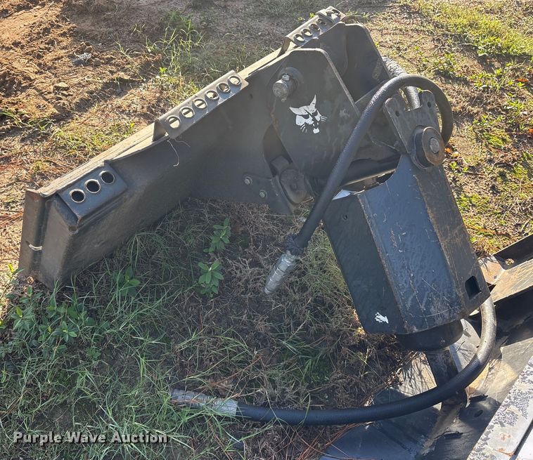 image for item ET7407 2019 Bobcat 30C skid steer auger bucket