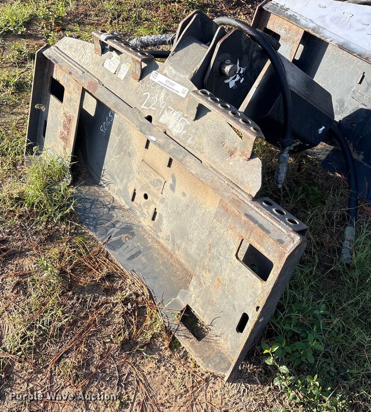 image for item ET7407 2019 Bobcat 30C skid steer auger bucket