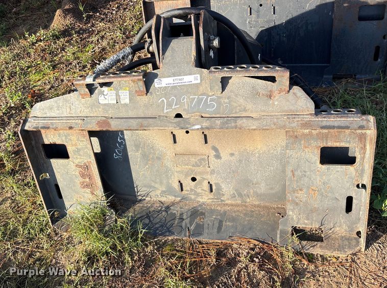 image for item ET7407 2019 Bobcat 30C skid steer auger bucket