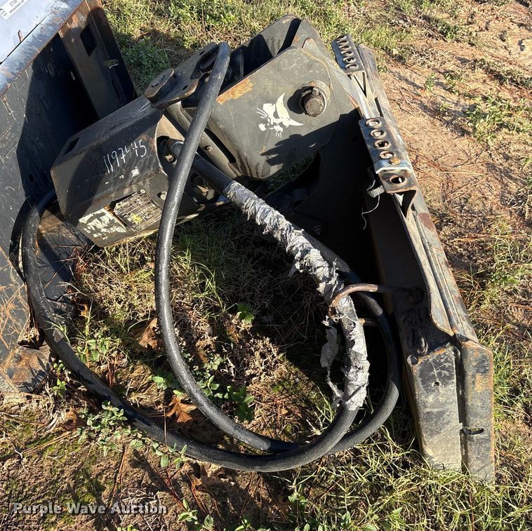 image for item ET7407 2019 Bobcat 30C skid steer auger bucket