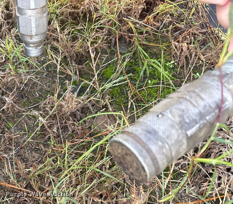 image for item ET7407 2019 Bobcat 30C skid steer auger bucket