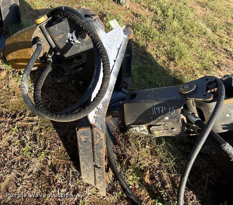 image for item ET7408 2020 Bobcat 30C skid steer auger bucket