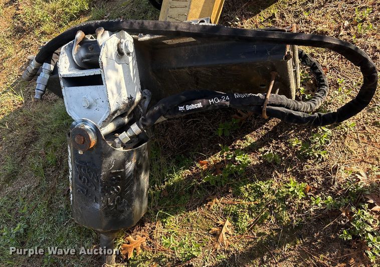 image for item ET7409 2021 Bobcat 30C skid steer auger bucket