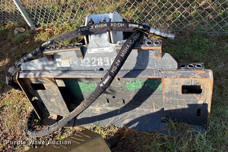 image for item ET7409 2021 Bobcat 30C skid steer auger bucket