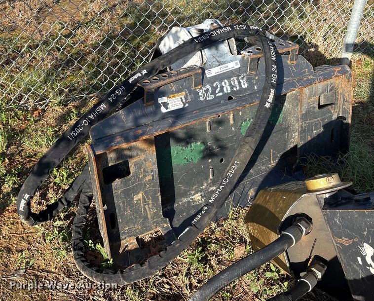 image for item ET7409 2021 Bobcat 30C skid steer auger bucket